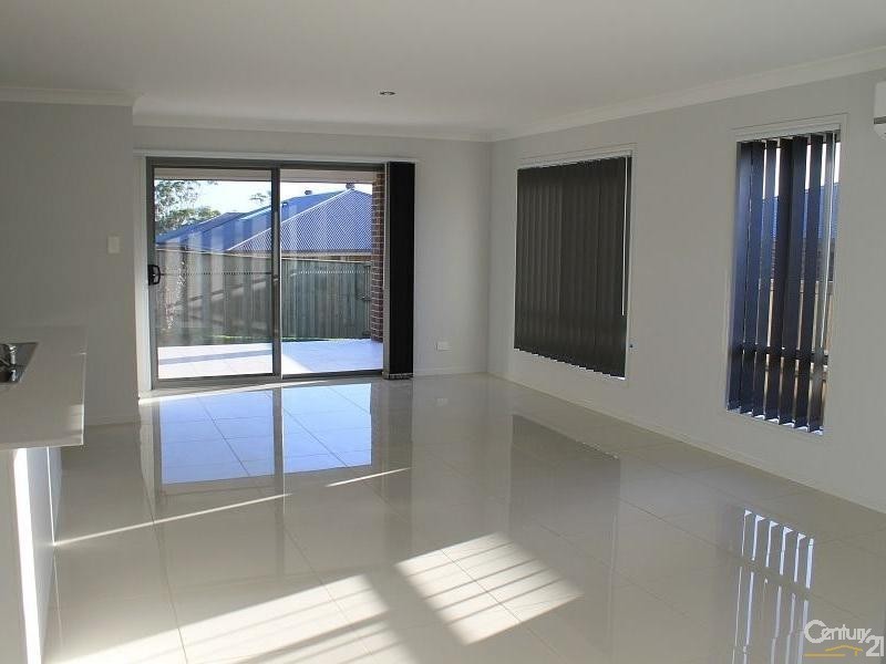 5 Goddard Street, Fletcher NSW 2287