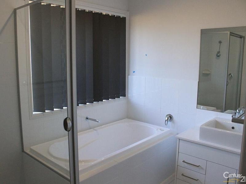 5 Goddard Street, Fletcher NSW 2287