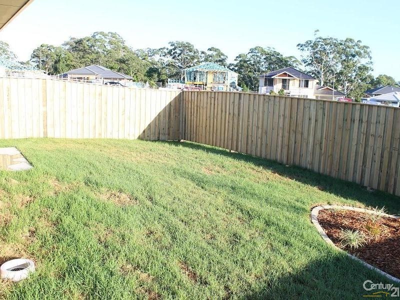 5 Goddard Street, Fletcher NSW 2287