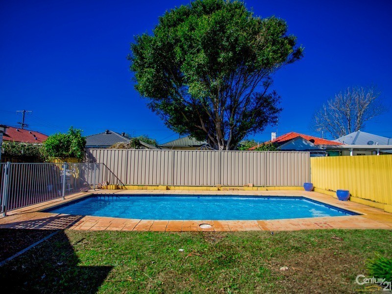 47 Stanley Street, Hamilton South NSW 2303