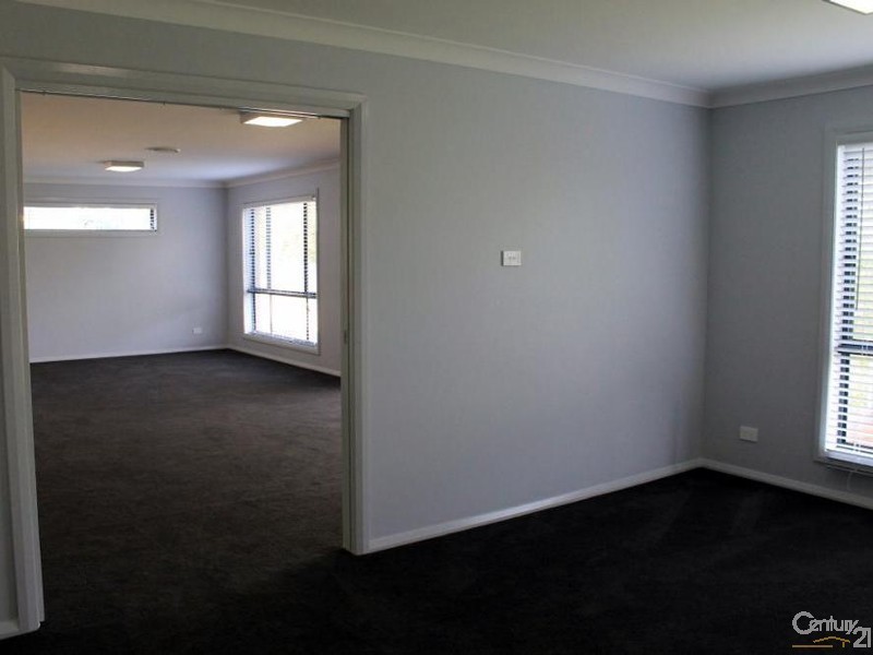 39 Jupiter Circuit, Cameron Park NSW 2285