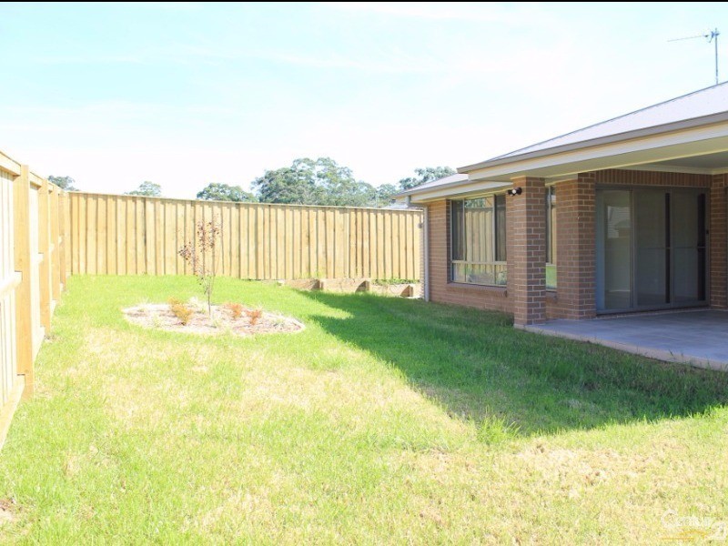 16 Gazelle Crescent, Fletcher NSW 2287