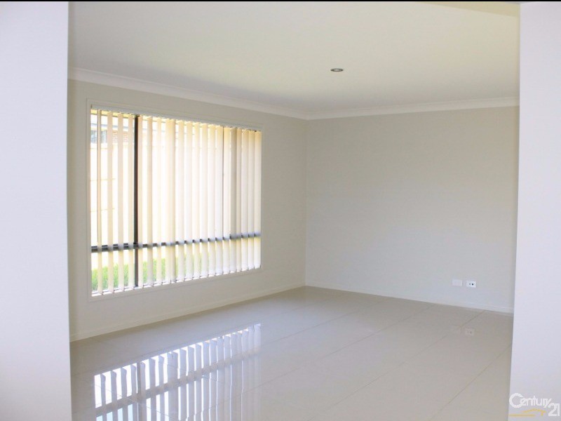 16 Gazelle Crescent, Fletcher NSW 2287