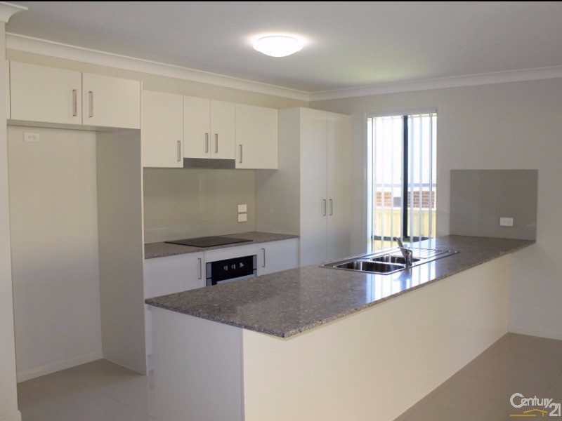 16 Gazelle Crescent, Fletcher NSW 2287