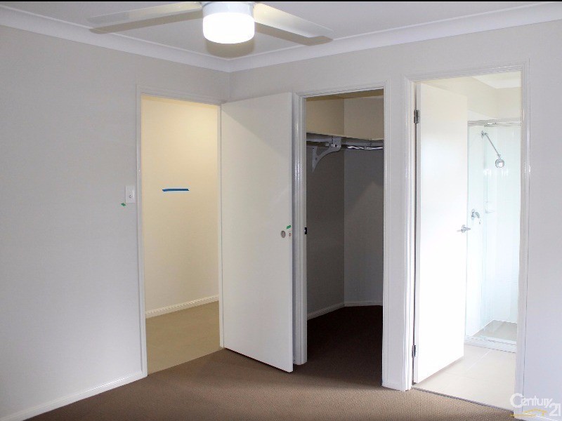 10 Yellena Street, Fletcher NSW 2287