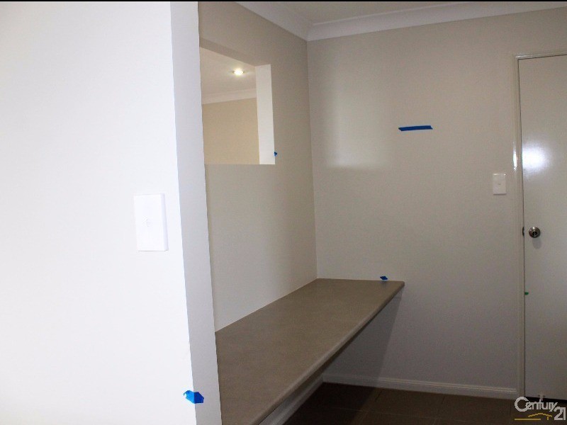 10 Yellena Street, Fletcher NSW 2287