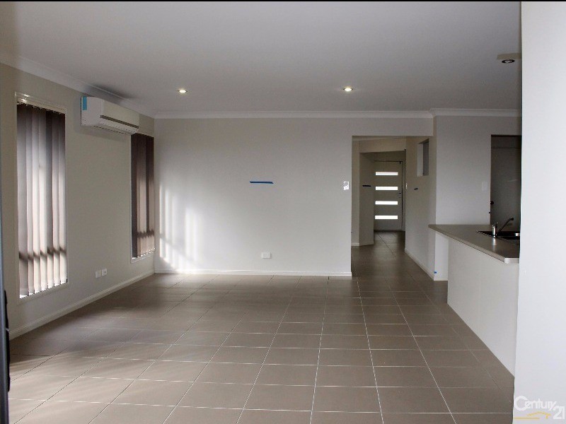 10 Yellena Street, Fletcher NSW 2287