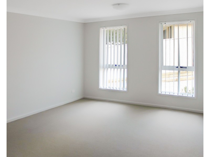 11 Sparsholt Street, Tenambit NSW 2323