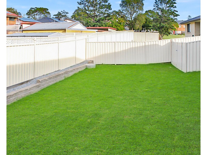 11 Sparsholt Street, Tenambit NSW 2323