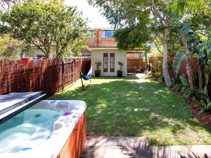2 Everton Street, Hamilton NSW 2303