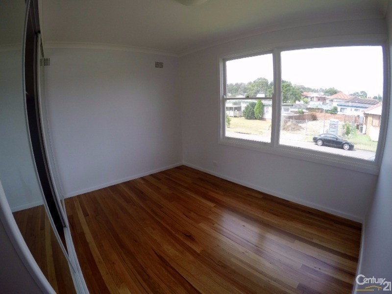 1 Dover Crescent, Waratah NSW 2298