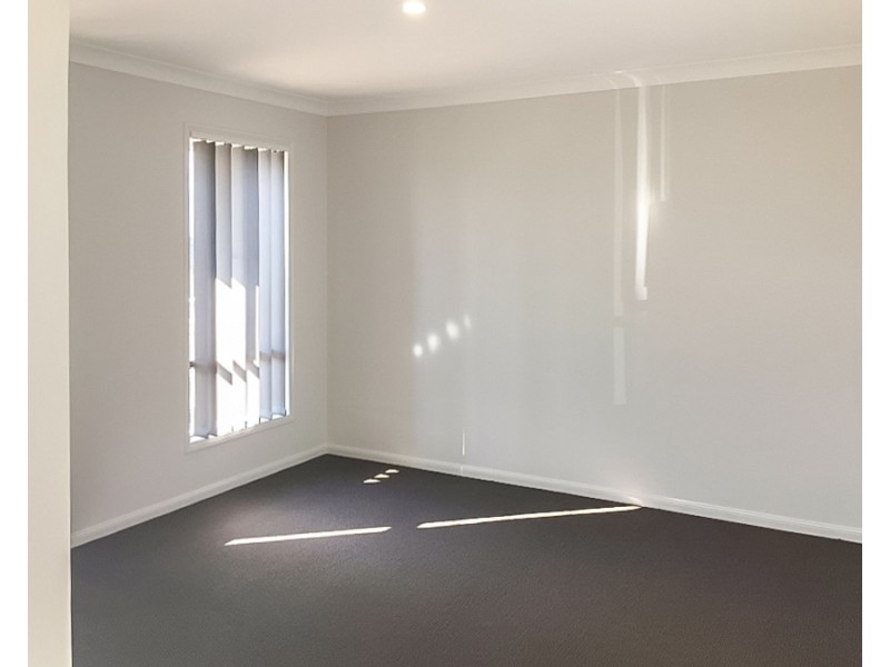 29 Yellena Street, Fletcher NSW 2287