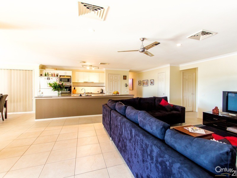 51 Churnwood Drive, Fletcher NSW 2287