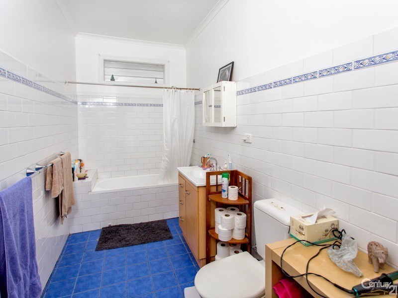 47 Gulliver Street, Hamilton NSW 2303