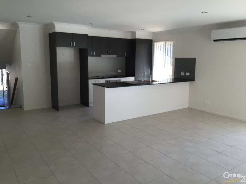 22 Manlius Drive, Cameron Park NSW 2285