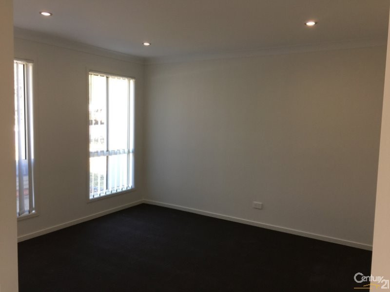 22 Manlius Drive, Cameron Park NSW 2285