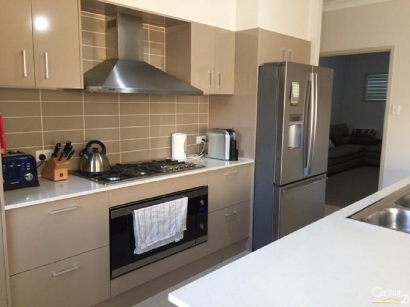 22 Bimbimie Street, Fletcher NSW 2287