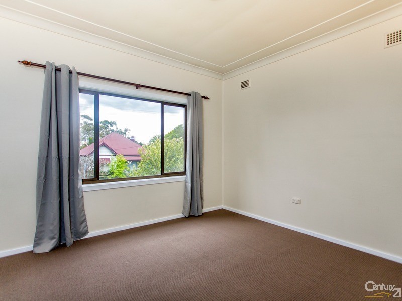 113 Woodstock Street, Mayfield NSW 2304