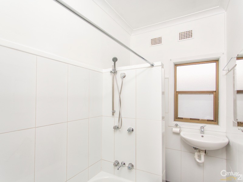 113 Woodstock Street, Mayfield NSW 2304