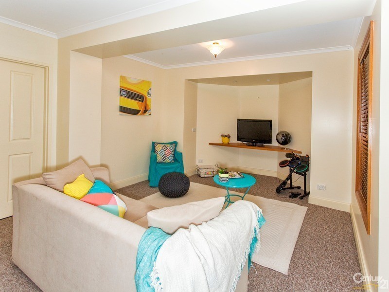 15 Boambee Close, Wallsend NSW 2287