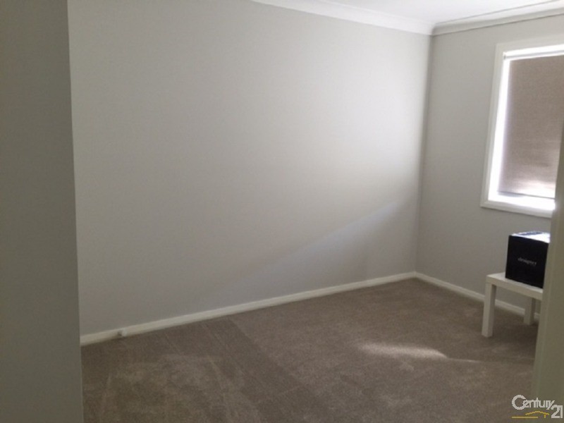 61 Adeline Crescent, Fletcher NSW 2287