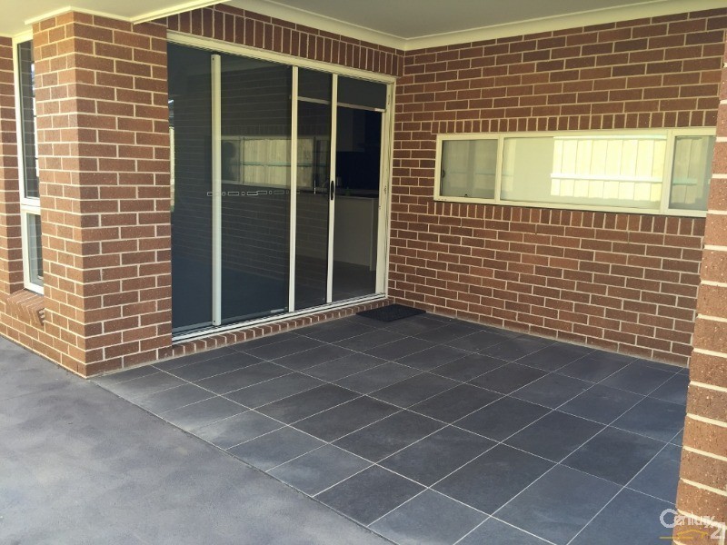 61 Adeline Crescent, Fletcher NSW 2287