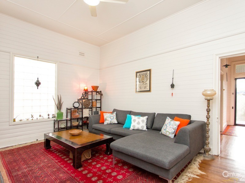 40 Mitchell Street, Stockton NSW 2295