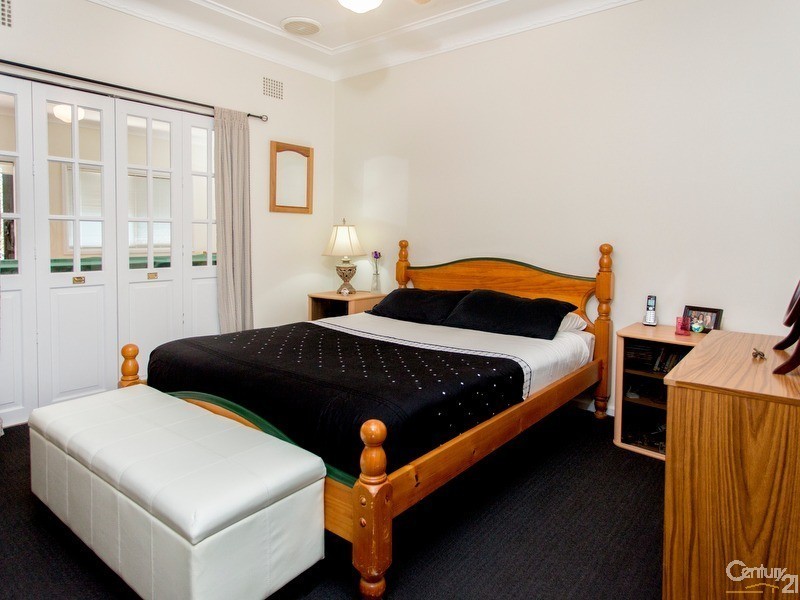 77 Lachlan Road, Cardiff NSW 2285