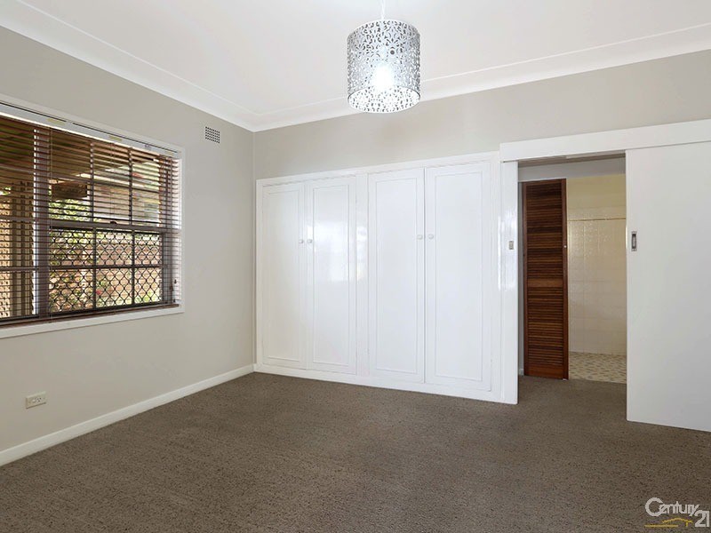 5 Paroo Avenue, Eleebana NSW 2282