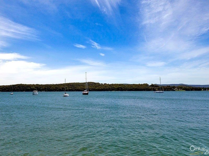 5 Paroo Avenue, Eleebana NSW 2282