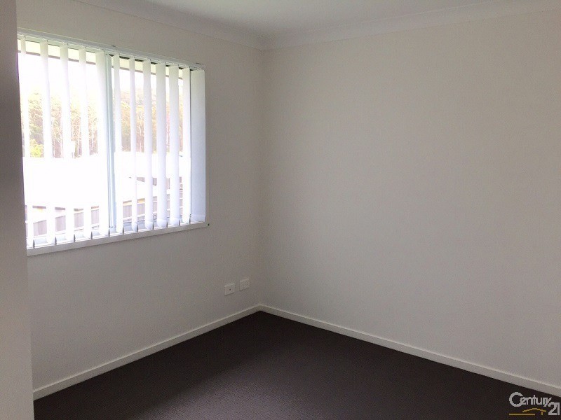 7 Yarborough Road, Cameron Park NSW 2285