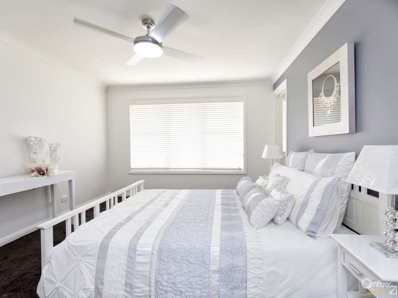 2 Dunsyre Avenue, Cameron Park NSW 2285