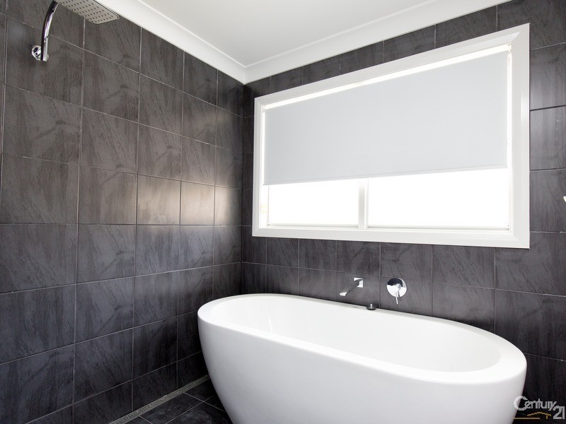 2 Dunsyre Avenue, Cameron Park NSW 2285