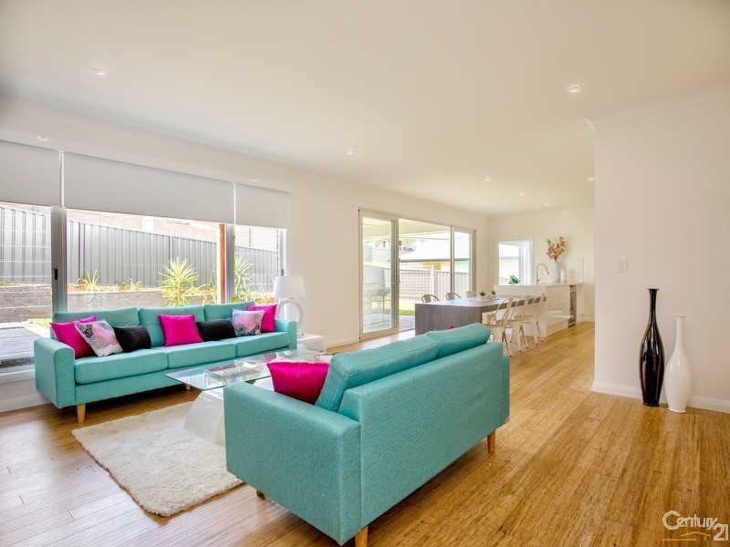 2 Dunsyre Avenue, Cameron Park NSW 2285