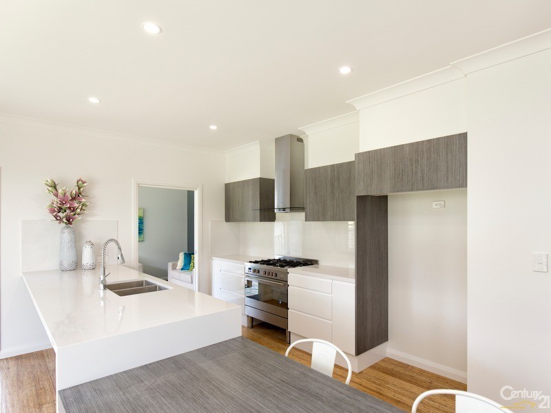 2 Dunsyre Avenue, Cameron Park NSW 2285