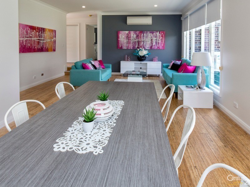 2 Dunsyre Avenue, Cameron Park NSW 2285