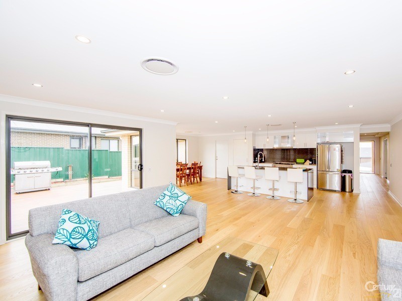 16 Oregon Avenue, Fletcher NSW 2287