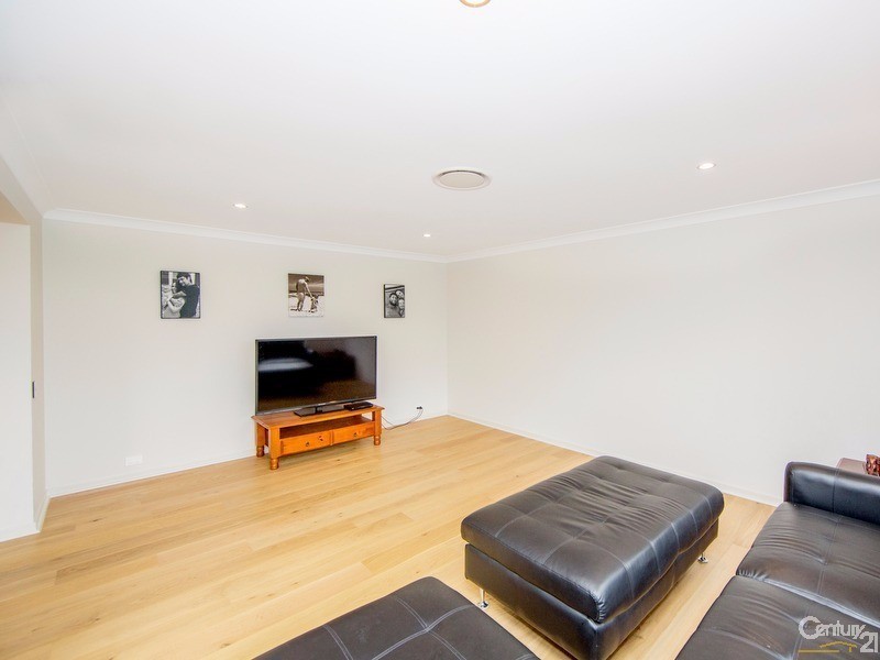 16 Oregon Avenue, Fletcher NSW 2287