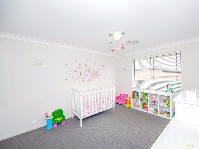 16 Oregon Avenue, Fletcher NSW 2287