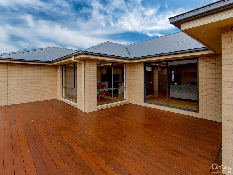 16 Oregon Avenue, Fletcher NSW 2287