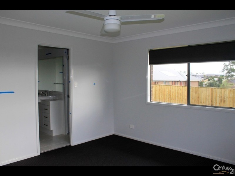 31 Gazelle Street, Fletcher NSW 2287