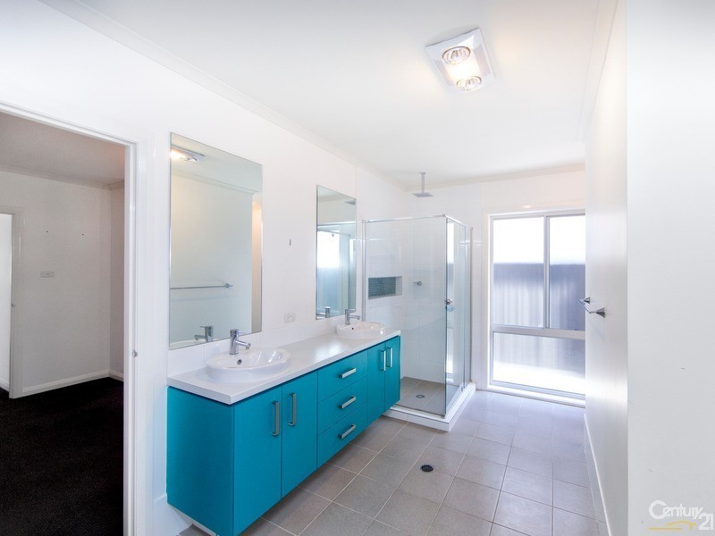 4 Piroma Street, Fletcher NSW 2287