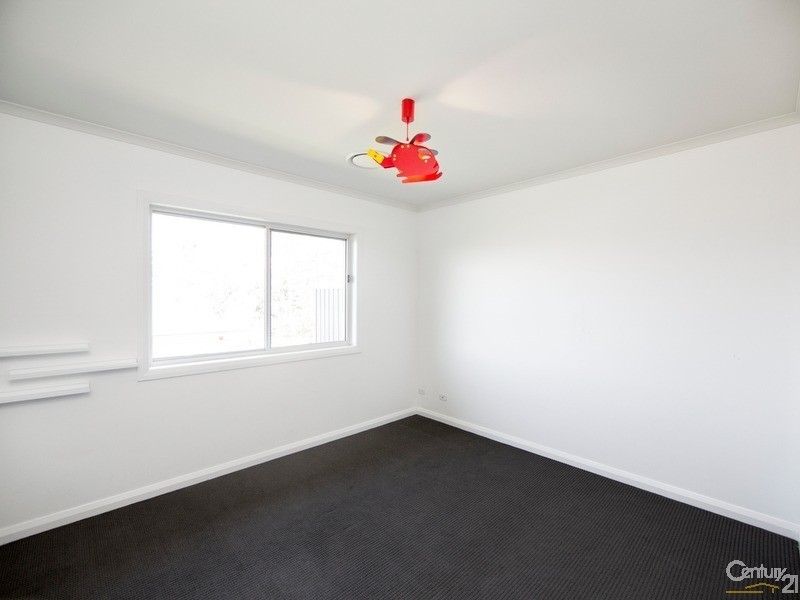 4 Piroma Street, Fletcher NSW 2287