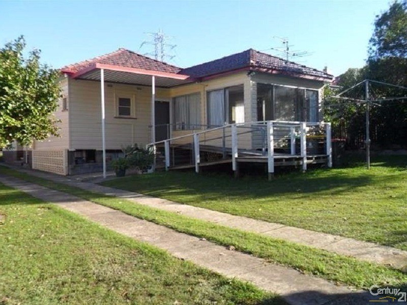 32 Ella Street, Adamstown NSW 2289
