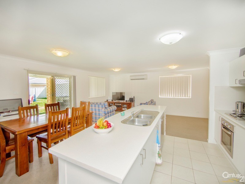 49 Laurie Drive, Raworth NSW 2321