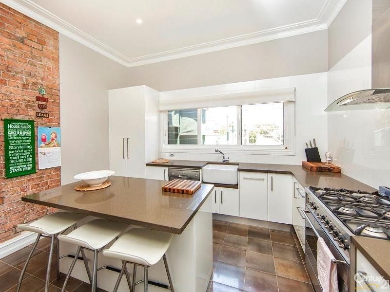 12 Samdon Street, Hamilton NSW 2303