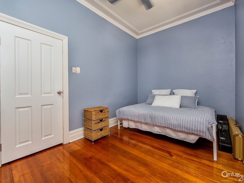 12 Samdon Street, Hamilton NSW 2303