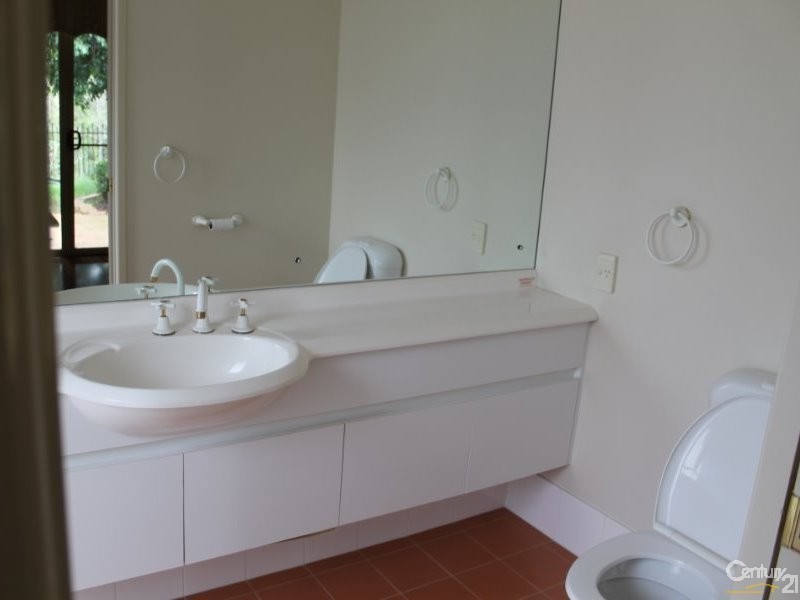 16 St Andrews Way, Fletcher NSW 2287