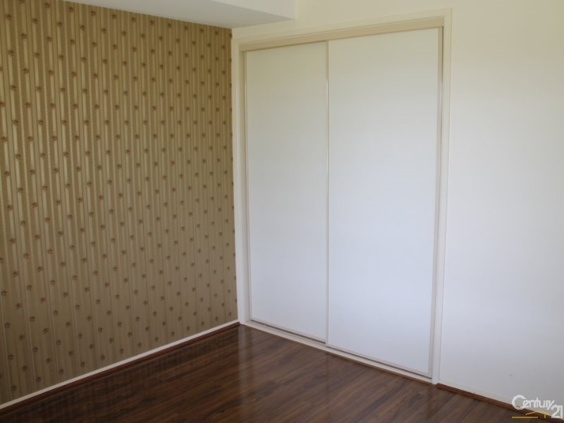 16 St Andrews Way, Fletcher NSW 2287