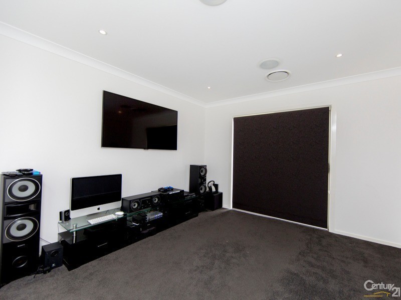 6 Sophie Close, Cameron Park NSW 2285
